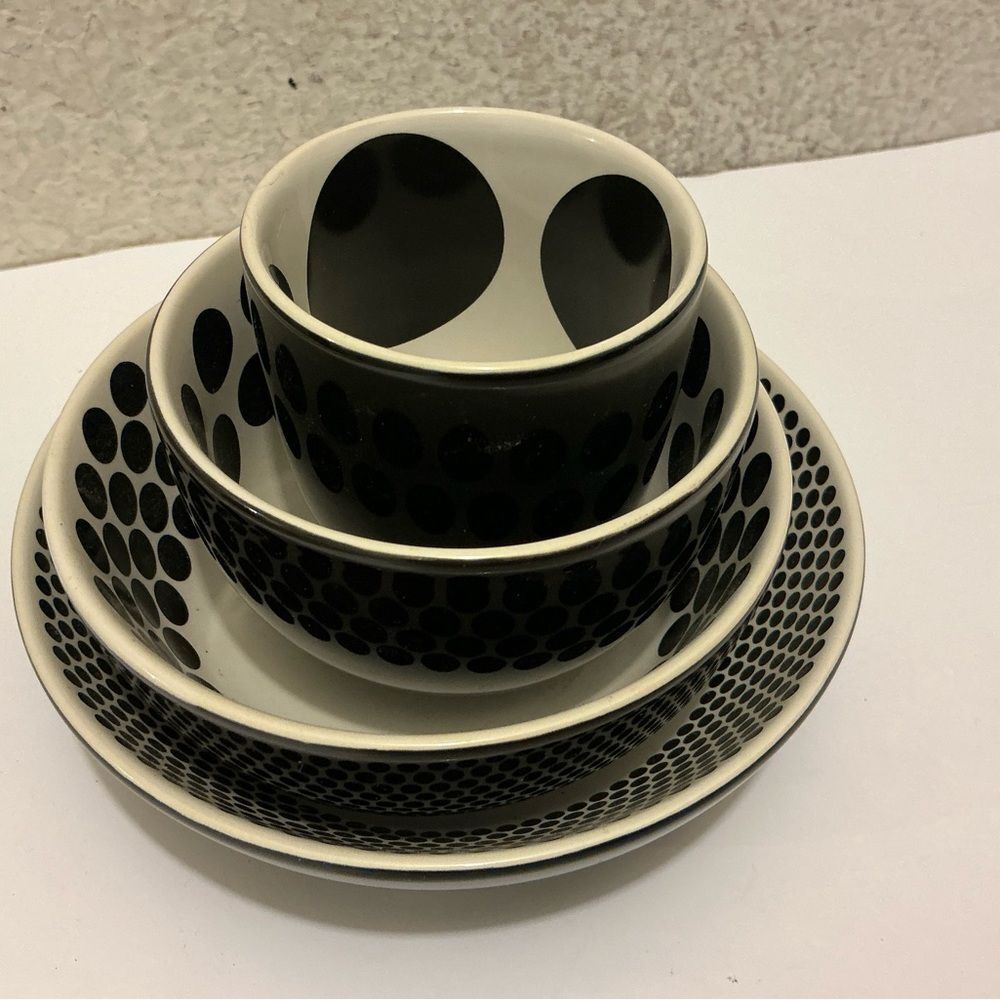 IKEA Stoneware 4 Pcs Black Polka Dot Collection Cereal Dessert Bowls Cup 15199